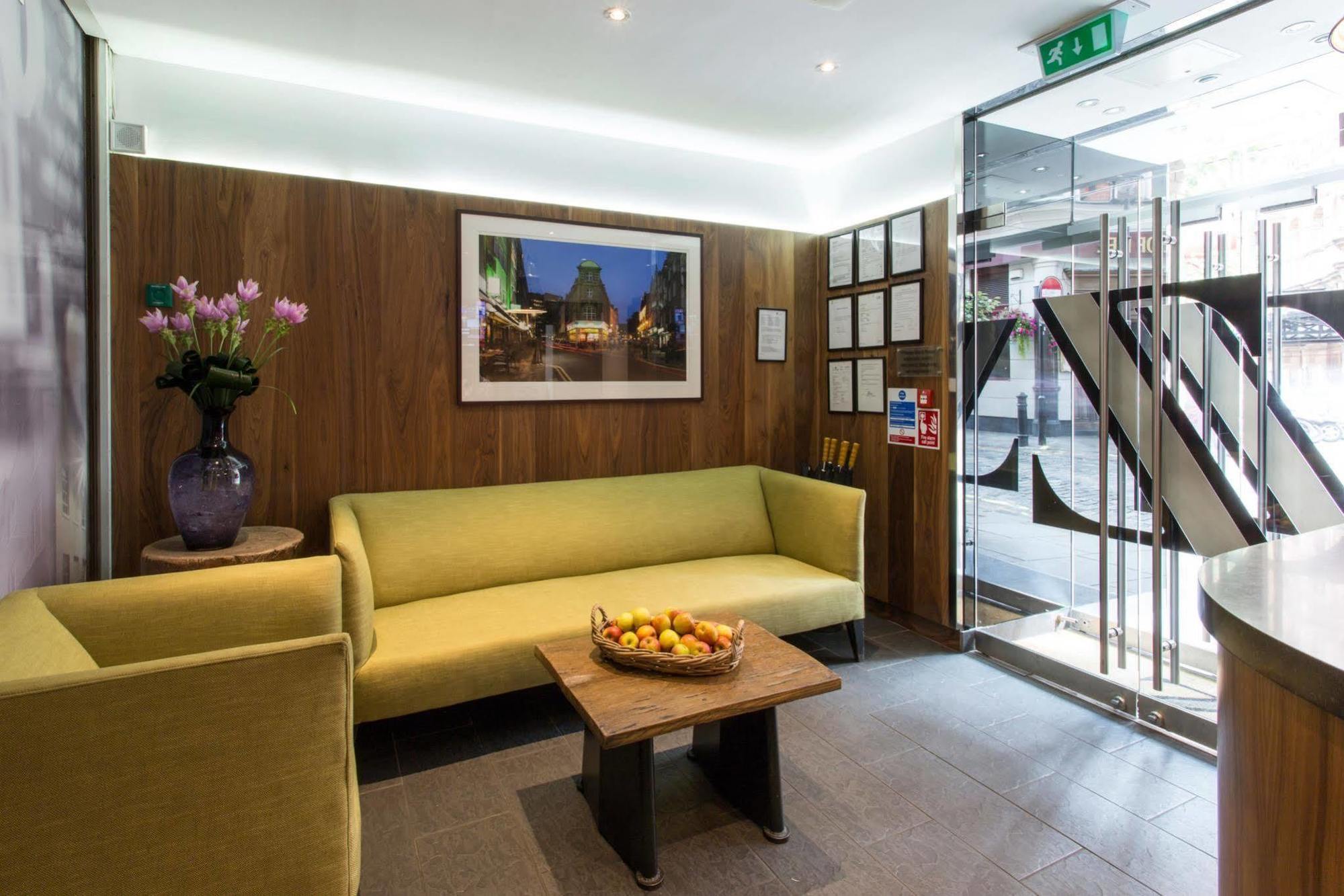 The Z Hotel Soho Лондон Экстерьер фото