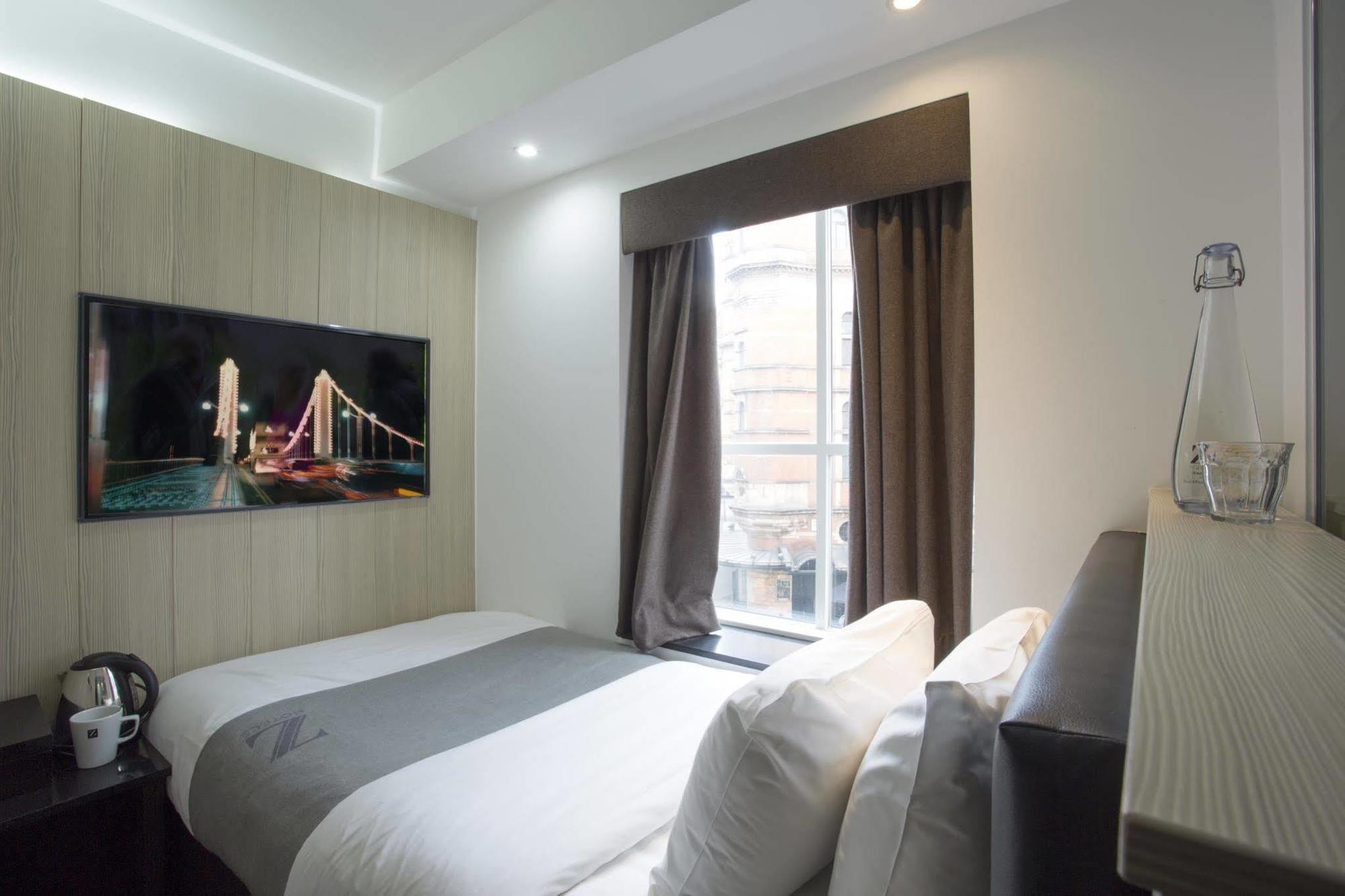 The Z Hotel Soho Лондон Экстерьер фото
